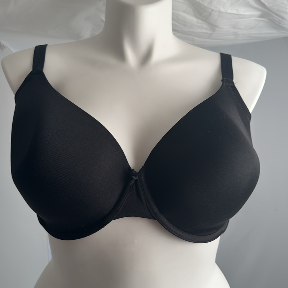 Cacique Lightly Lined T-shirt black underwire bra 42F
